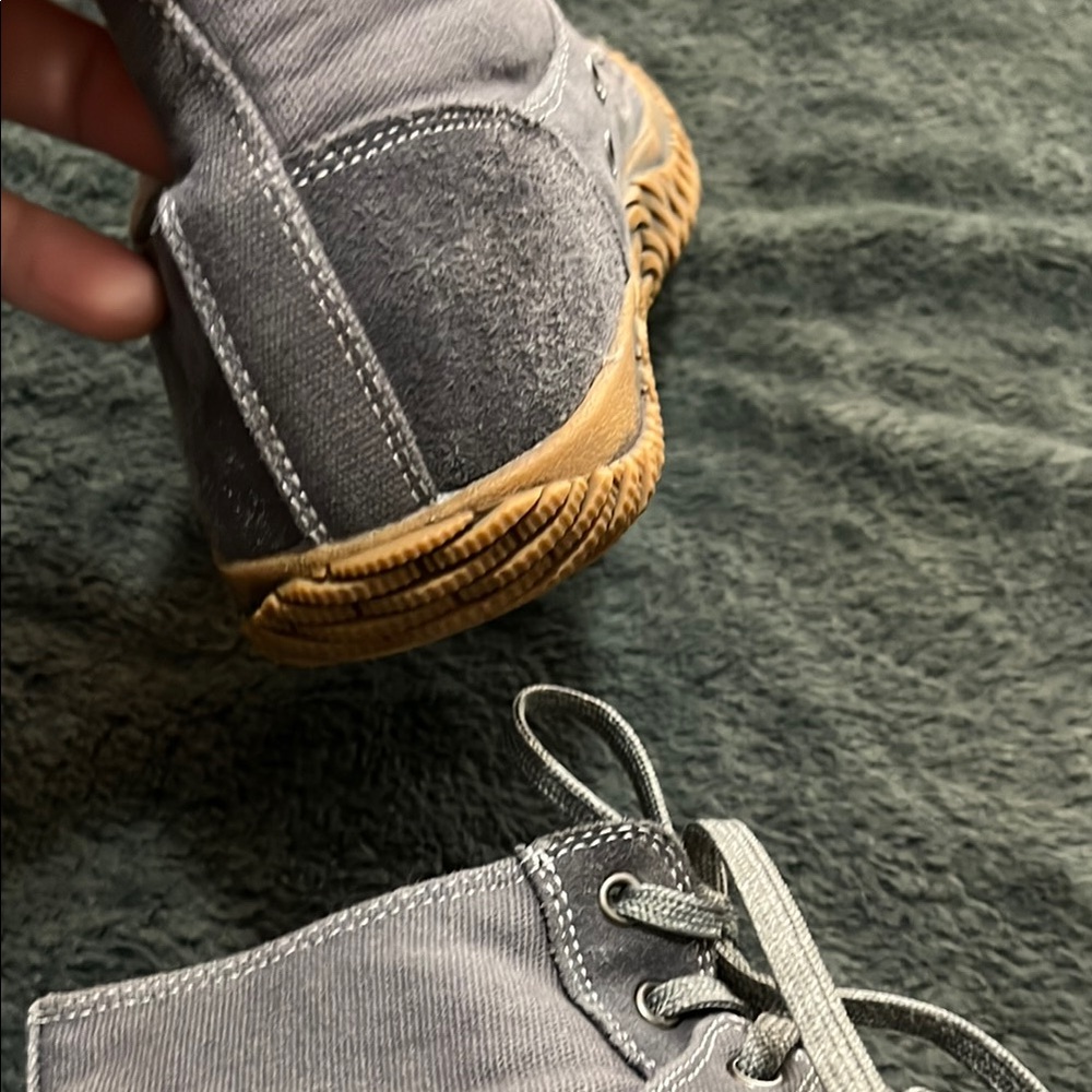 Stylish Gray High-Top Sneakers with Brown Soles - Picture 5 of 10
